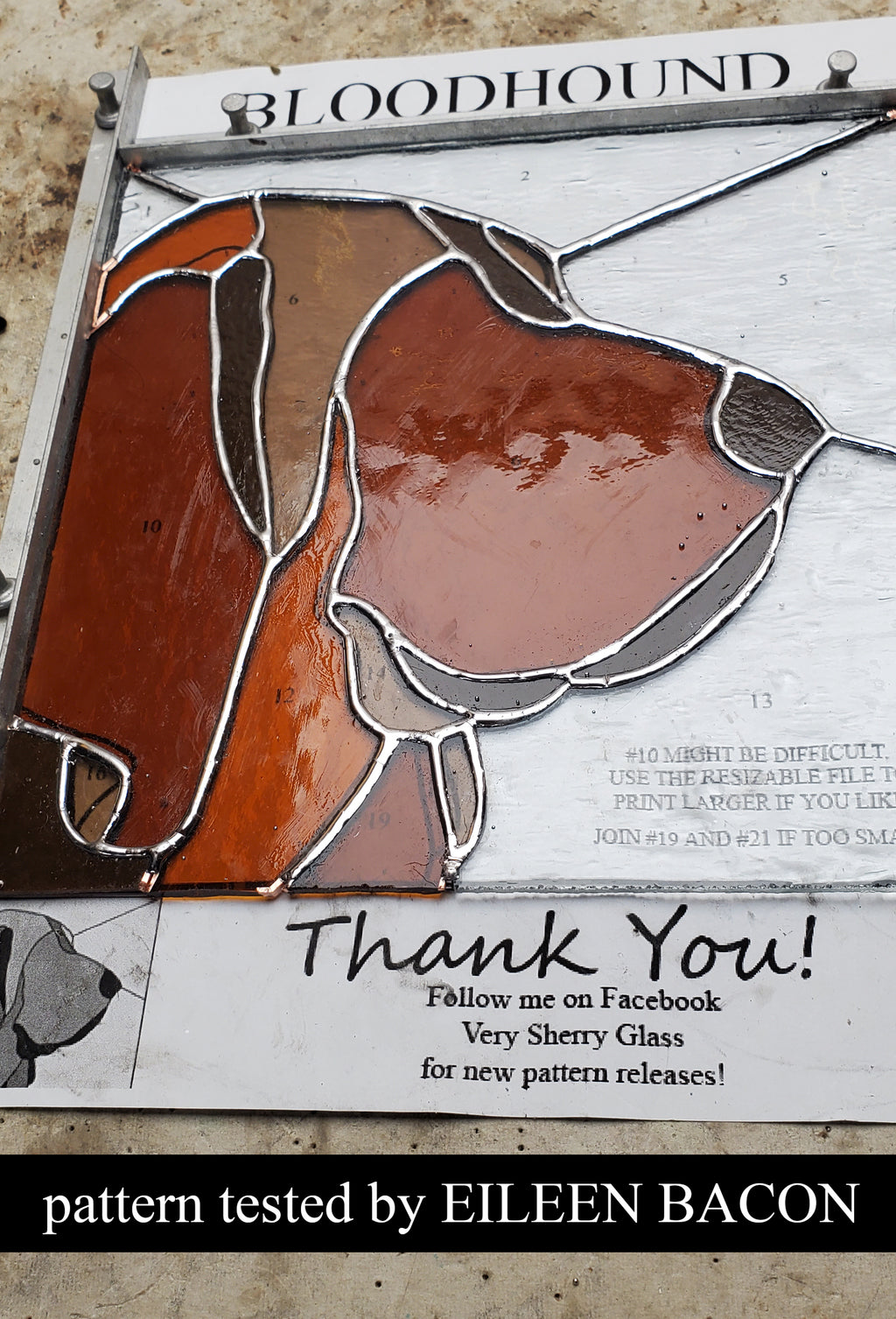 BLOODHOUND -Stained Glass Pattern / 15” x 15”   Digital Download PDF PNG JPG SVG and Resizable /Beginner to Intermediate / Hobby & Commercial License / Very Sherry Glass